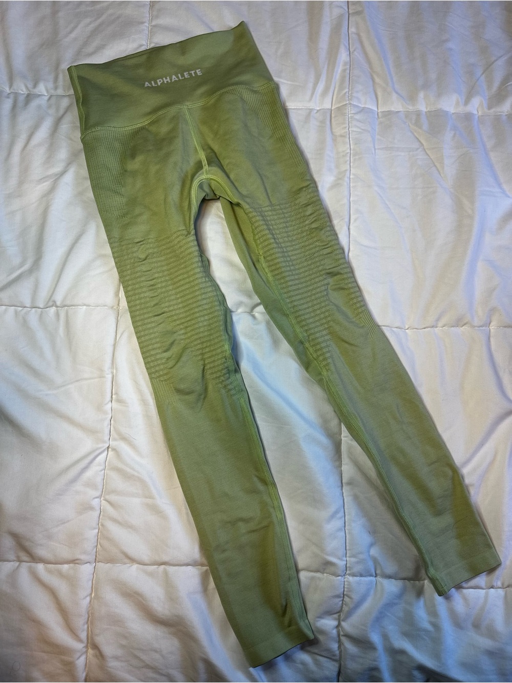 Alphalete Women’s Green Seamless Ribbed Leggings